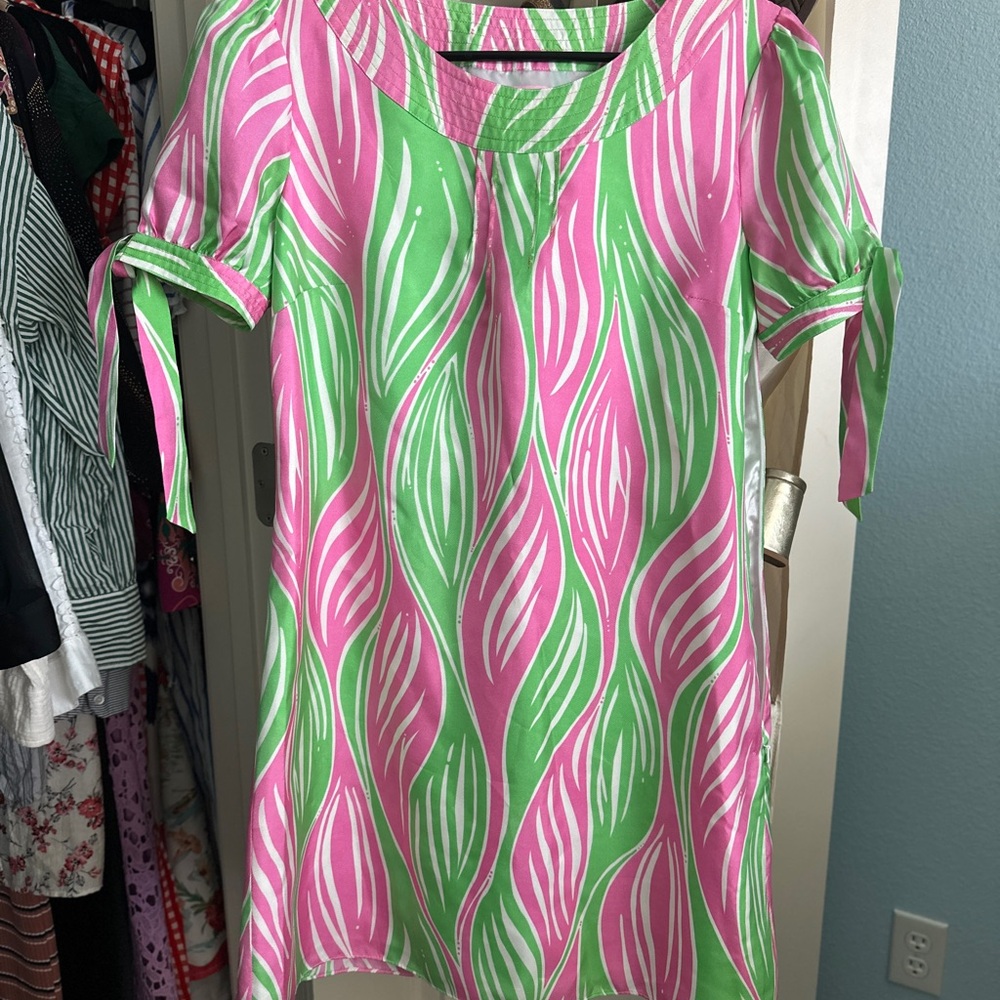 Lilly Pulitzer Pink and Green Leaf Print Silk Mini Dress - Size 2
